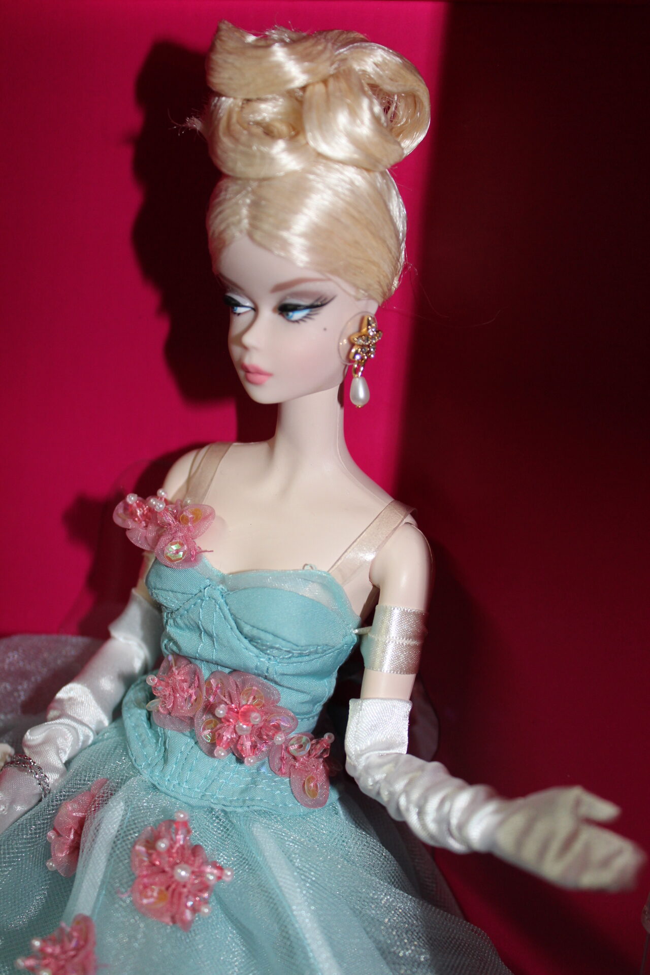 Barbie Collector ” The Gala`s Best” NRFB 2020 Silkstone Barbie | ThinkPink