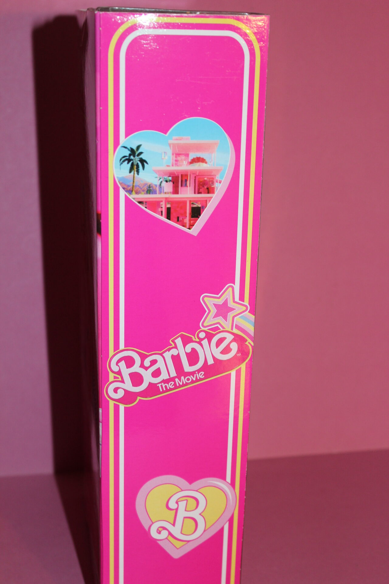Barbie Collector “Barbie THE MOVIE ” Greetings from the Barbieland NRFB  2023