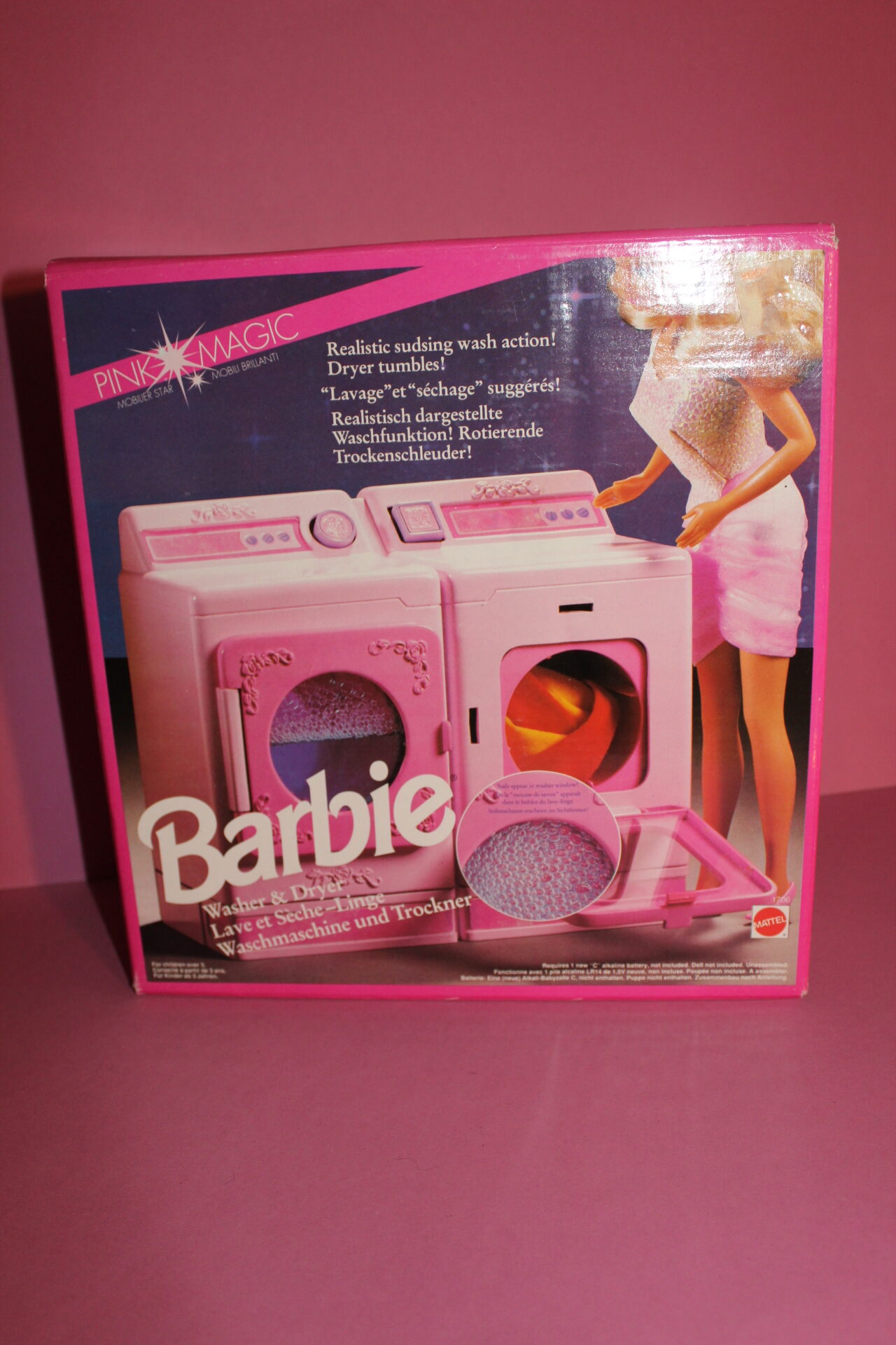 Barbie Pink Wind up Miniature Tumbling Washing Machine. Mattel -   Singapore